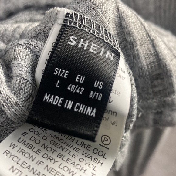 Cut-Out Crop Sweater 💕 - Picture 12 of 12